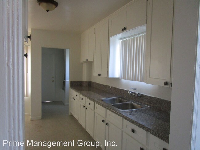 Building Photo - 3852 City Terrace Dr
