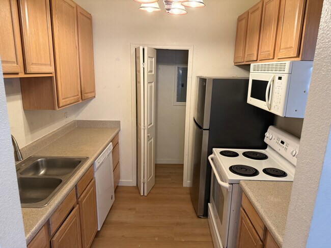 Foto del edificio - 7132 S Bryant St