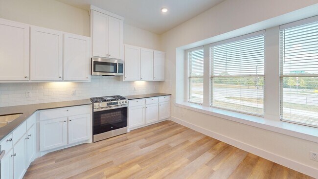Building Photo - 373 Buck Ridge Dr