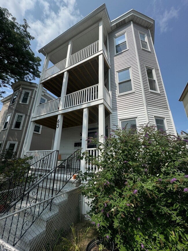 Foto del edificio - 63 Conwell Ave