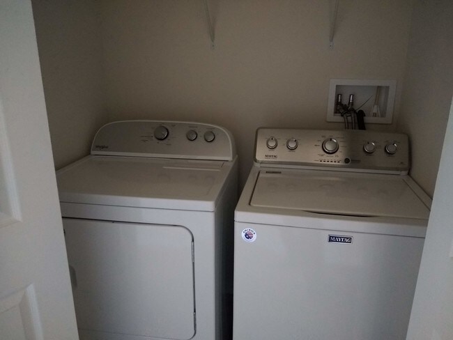 full size washer & dryer - 1958 Marlington Way