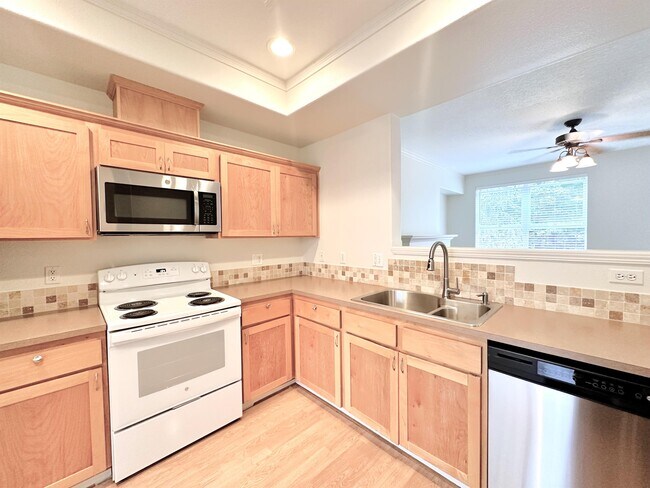Building Photo - 13123 SW Raptor Pl