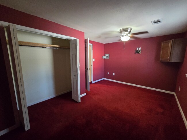 Building Photo - 116 Kinsey Ln