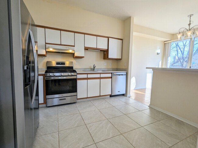 Foto del edificio - 549 Woodcrest Dr