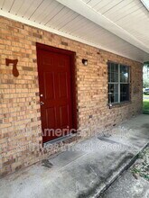 Building Photo - 939 Tanager Rd