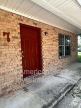 Building Photo - 939 Tanager Rd