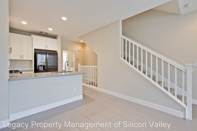 Foto del edificio - 3 br, 3 bath House - 5529 Great Oaks Parkway