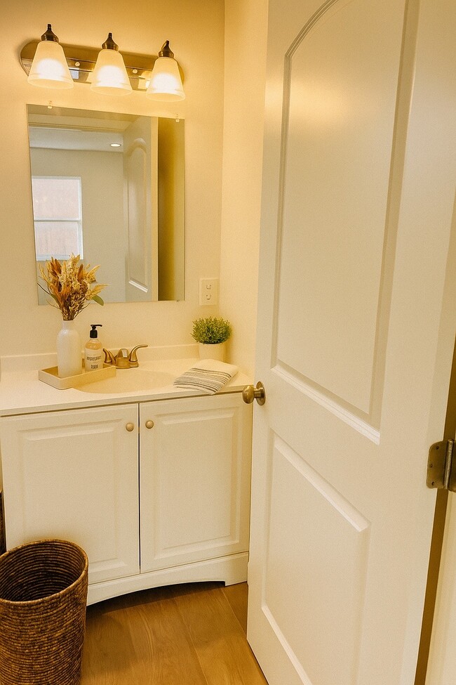 Vanity / Bathroom - 636 E 87th St