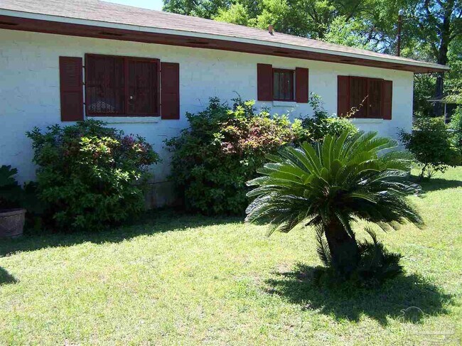 Building Photo - 1501 W Gregory St
