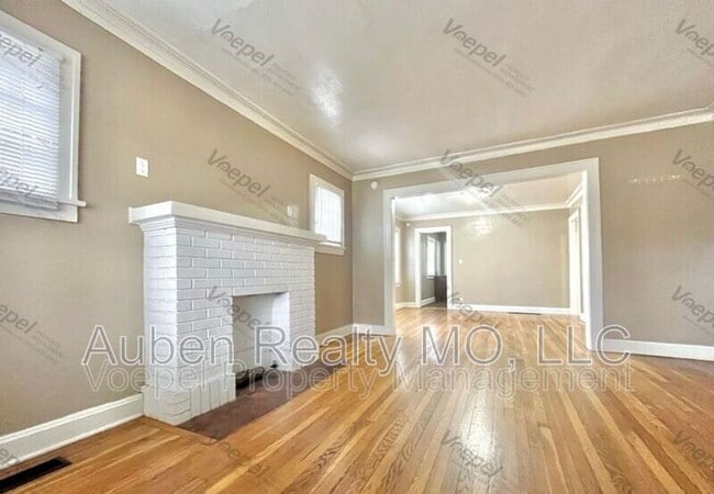 Building Photo - 5446 Harrison St