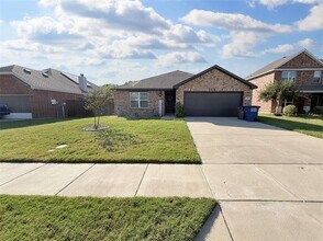 Building Photo - 228 Teakwood Dr