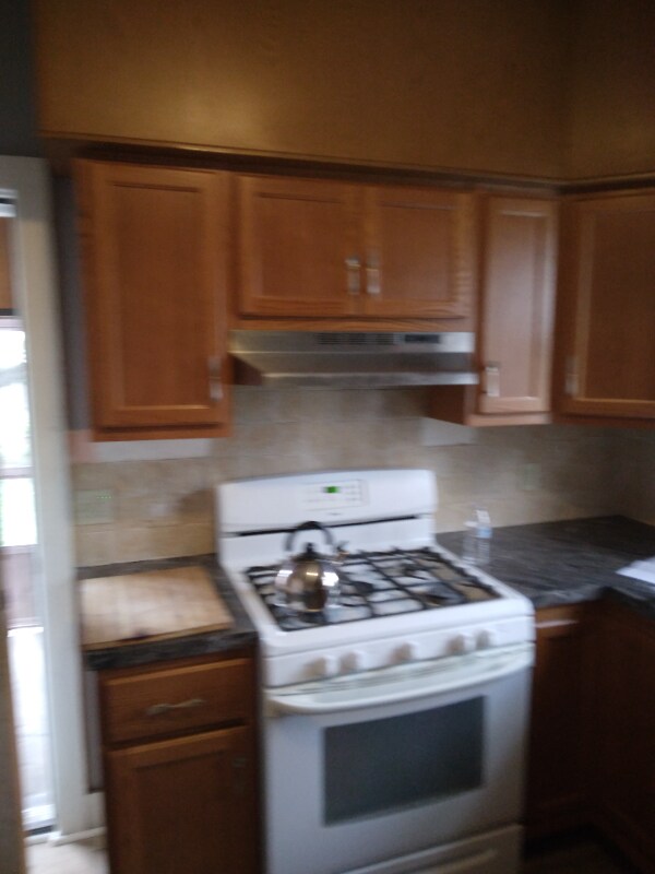 Primary Photo - 419 Harrison St