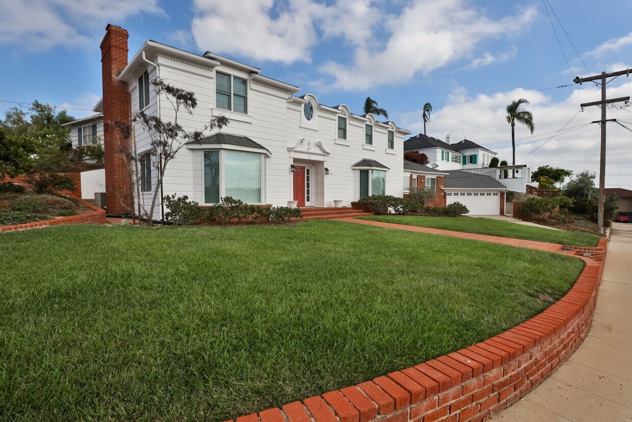 Foto principal - Stunning Point Loma Home with Downtown/Bay...