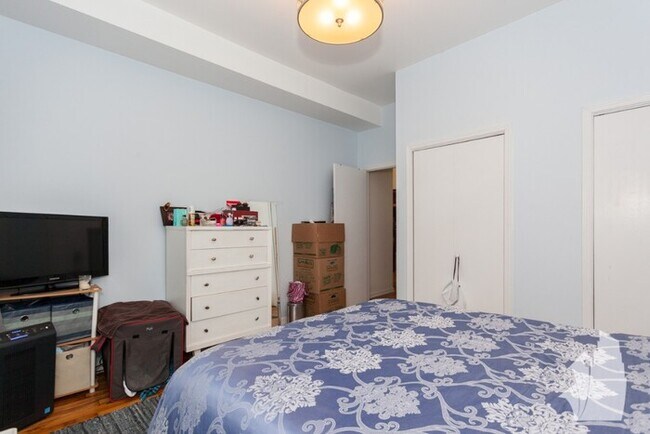 Foto del edificio - 2518 N Campbell Ave