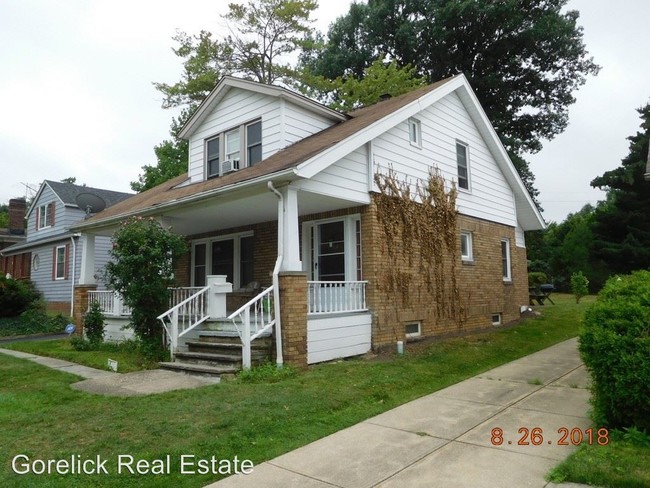 Building Photo - 3 br, 1.5 bath House - 1488 Sheffield Road
