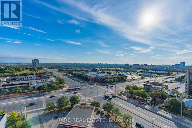 Photo du bâtiment - 55-1255 Eglinton Ave W