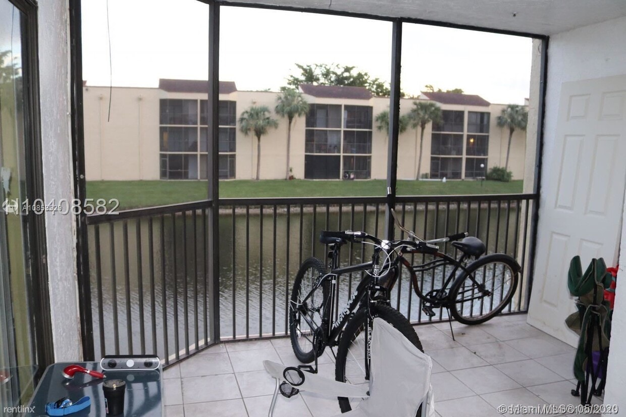 Primary Photo - 2 br, 2 bath Condo - 9571 Premier Pkwy