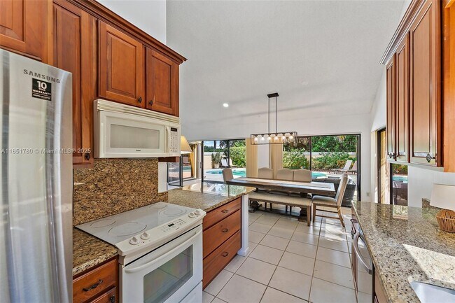 Building Photo - 101 Sand Pine Dr