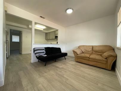 Foto del edificio - 1790 W Harding Ave
