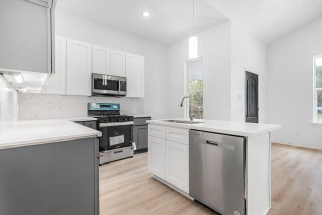 Foto del edificio - 5306 Ridgeway Dr