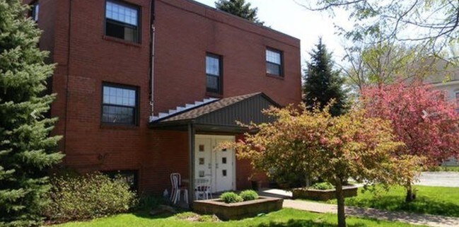 Foto del edificio - 10 Pine St