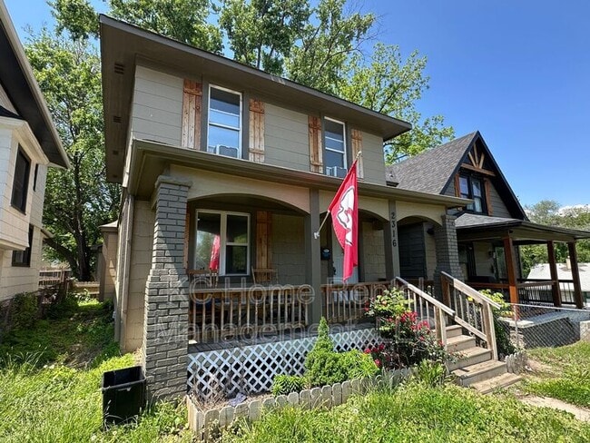Building Photo - 2316 Spruce Ave