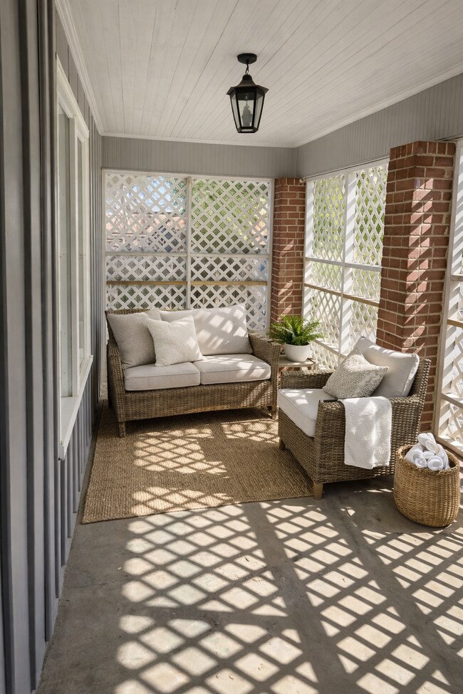 Foto del edificio - 3709 Flamingo Dr