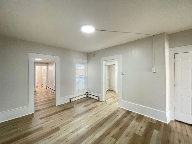 Building Photo - 49 Pennacook St