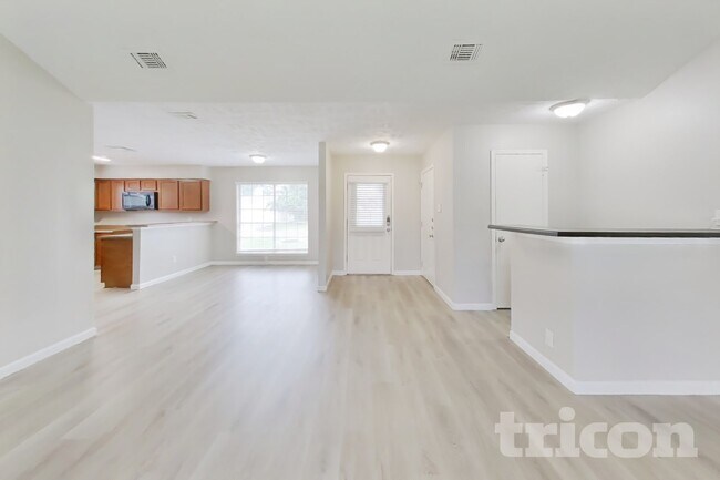 Foto del edificio - 14831 Waterside Dr