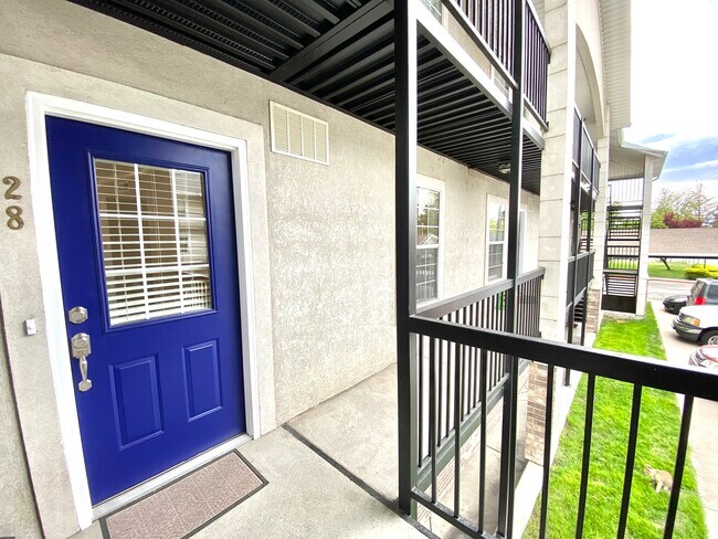 Foto del edificio - 876 600 W