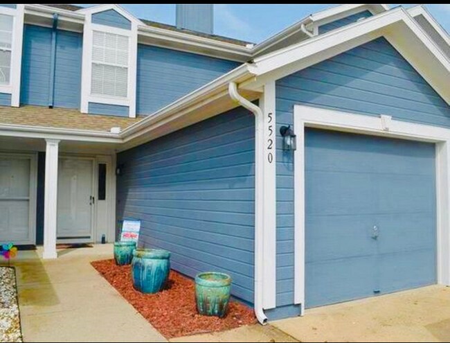 Foto del edificio - 5520 NW Moonlight Meadow Dr