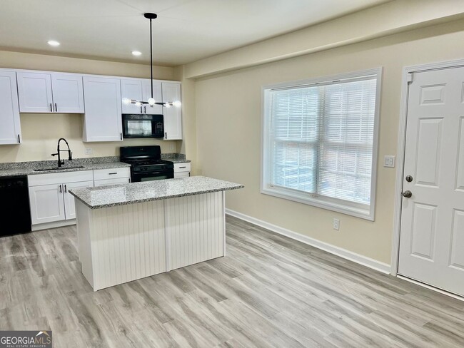 Foto del edificio - 4001 Oak Field Dr