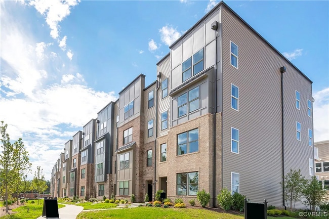 Building Photo - 2721 St Elias Dr