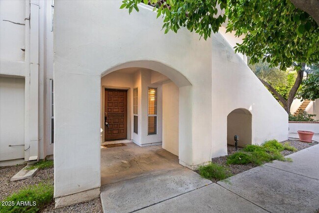 Foto del edificio - 5200 S Lakeshore Dr