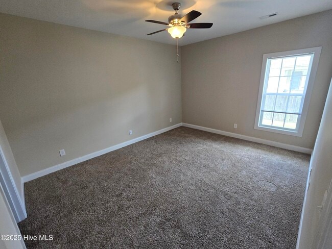 Building Photo - 3905 Granada Dr
