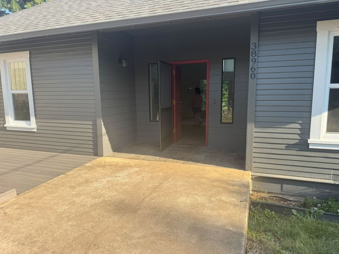Primary Photo - Charming Historic Home for Rent in Downtow...