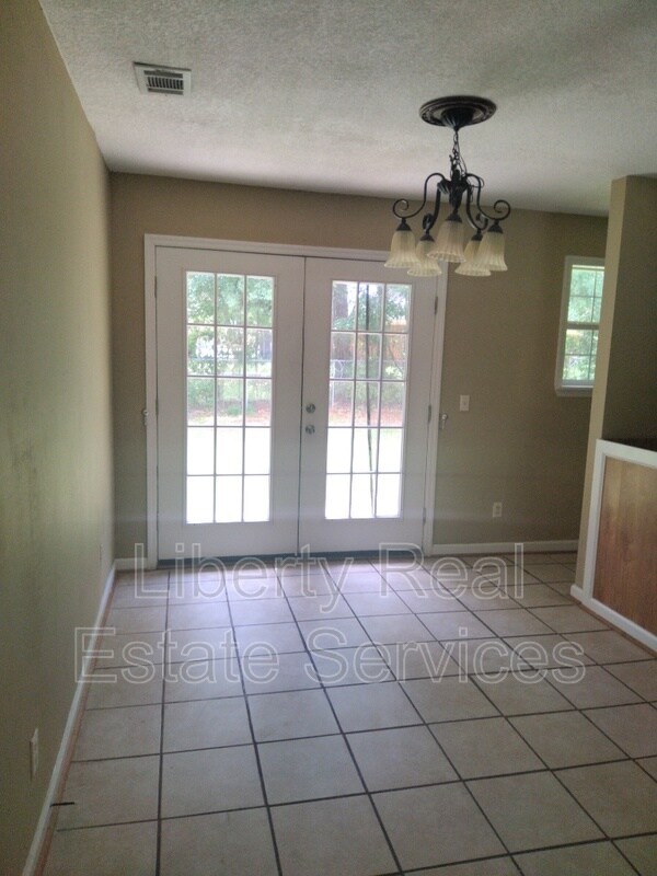 Foto del edificio - 927 Greenbriar Ct