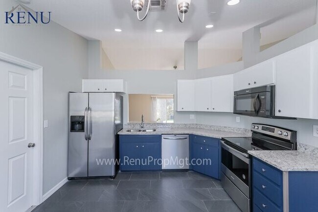 Foto del edificio - Available Now!