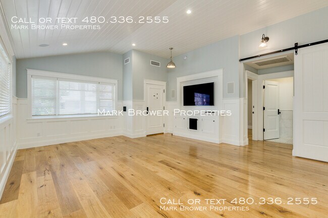Foto del edificio - 902 S Maple Ave