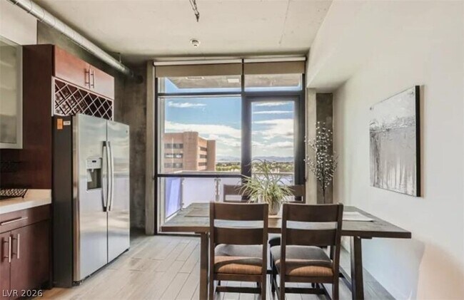 Foto del edificio - 353 E Bonneville Ave