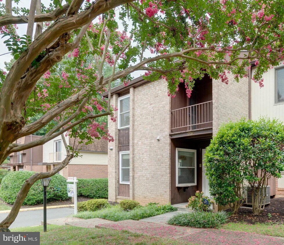 Foto principal - 12260 Greenleaf Ave