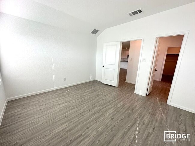 Building Photo - 1220 Treehouse Lane New Braunfels, TX 78130