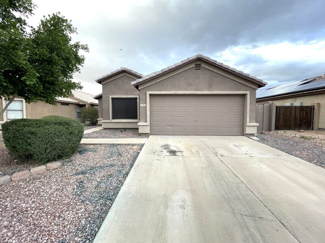 Primary Photo - 10728 E Enid Avenue