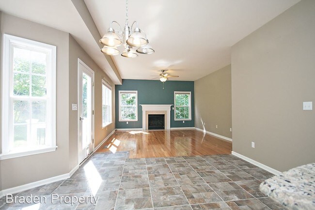Building Photo - 88 Rosewood Dr