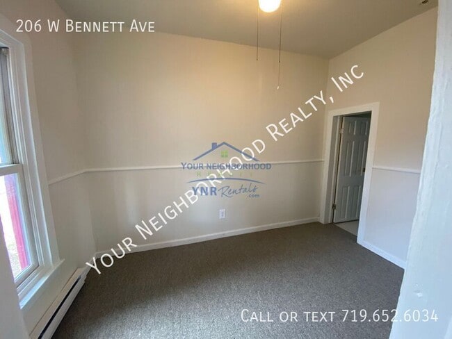 Foto del edificio - 206 W Bennett Ave