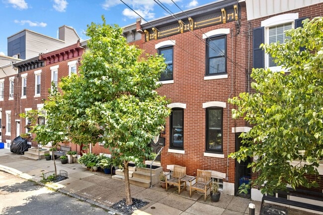 Photo - 2225 Taggert St (Philadelphia, PA) House