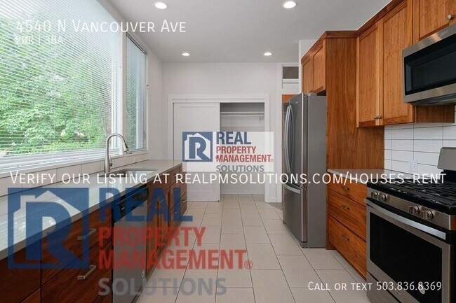 Foto del edificio - 4540 N Vancouver Ave