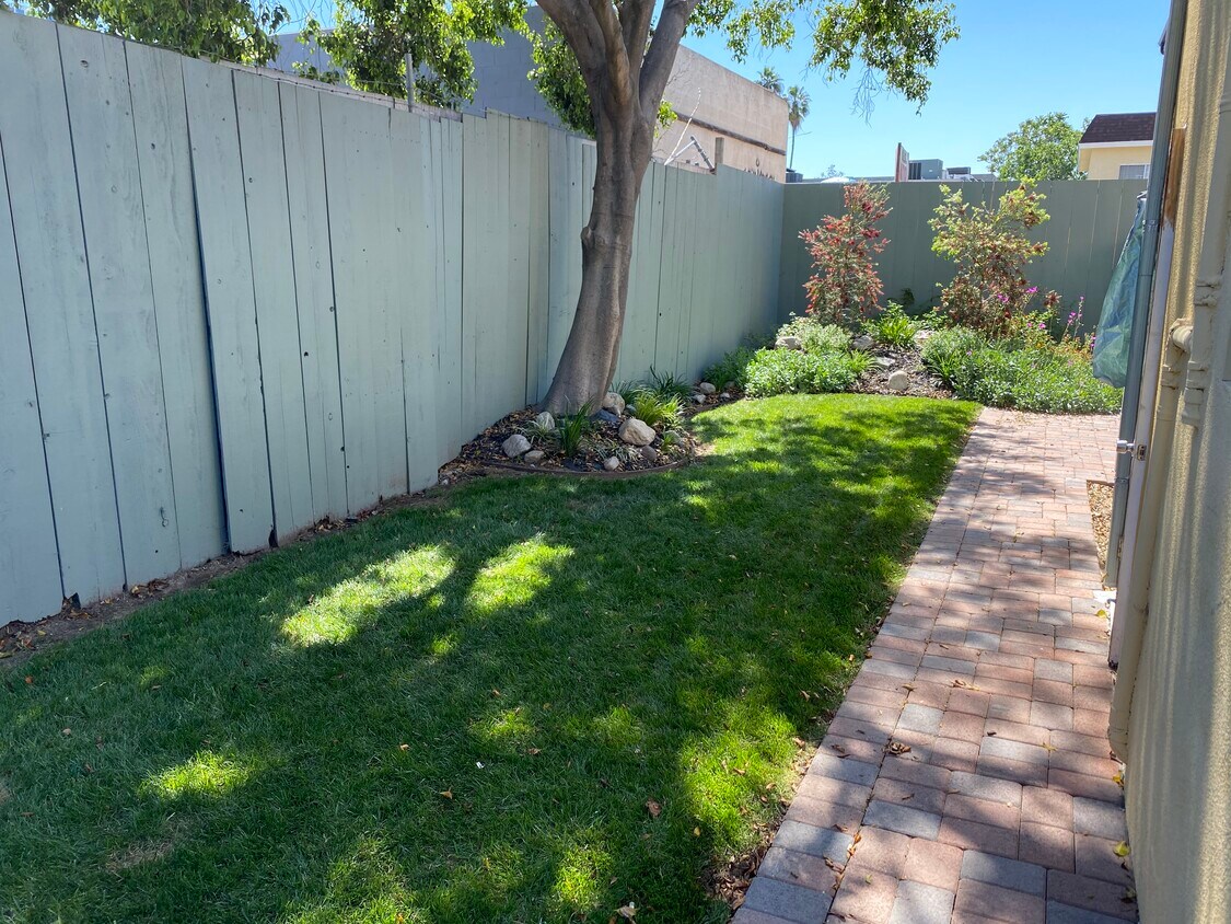 Private Yard - Maint. Included - 11324 Martha St
