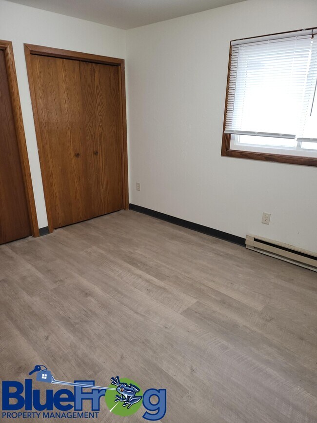 Foto del edificio - 345 W Bannerman Ave