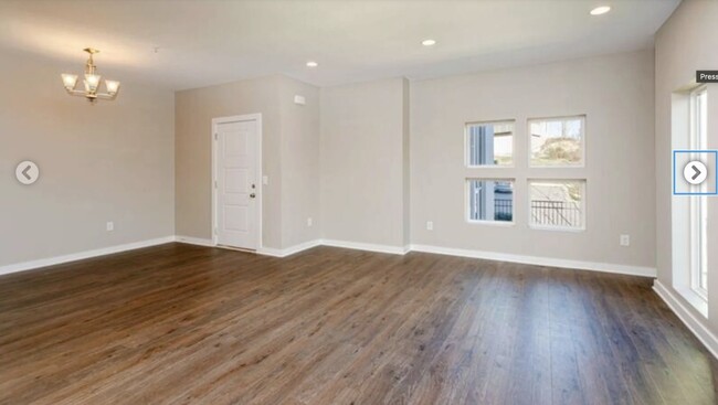 Building Photo - 2325 Zermatt Ave
